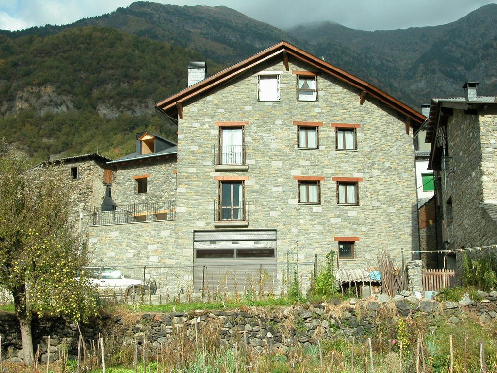 Apartamentos Estop Sahun Exterior photo